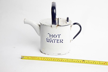 Hospital Hot Water Can in Enamel 